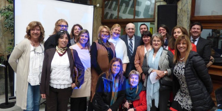 Matasello por 25 años de la Red de Mujeres Políticas del Uruguay