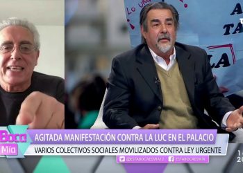 Agitada manifestación de varios colectivos sociales contra la LUC en el Palacio Legislativo