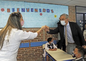 Robert Silva en la Escuela N°. 38