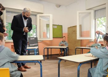 Presidente de la ANEP, Robert Silva, en el Complejo Educativo Quinta de Batlle