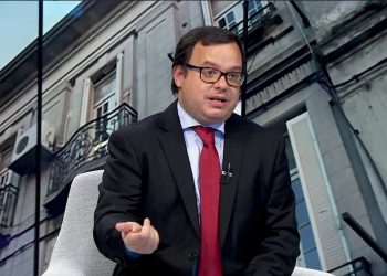 Debate por licencias otorgadas a dirigentes sindicales de secundaria