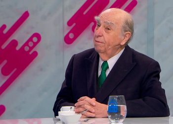 Entrevista al Secretario General del Partido Colorado, Julio María Sanguinetti en Desayunos Informales