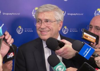 Declaraciones del ministro de Turismo, Tabaré Viera
