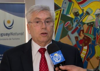 Entrevista al ministro de Turismo, Tabaré Viera tras participar en una feria agropecuaria e industrial en Brasil