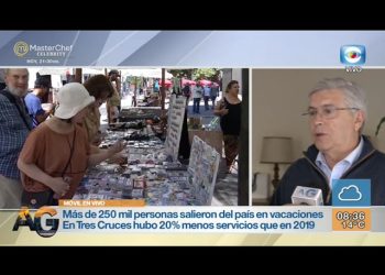 Móvil – Día Mundial del Turismo con el ministro Tabaré Viera